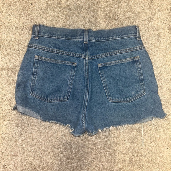 L.L. Bean Distressed Jean Short - Picture 4 of 7